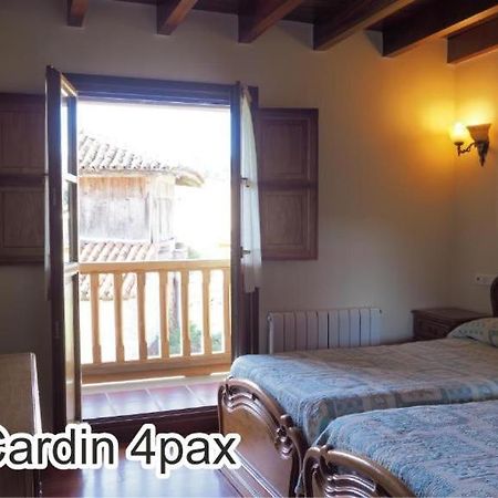 דירות Onís Casa Cardin מראה חיצוני תמונה