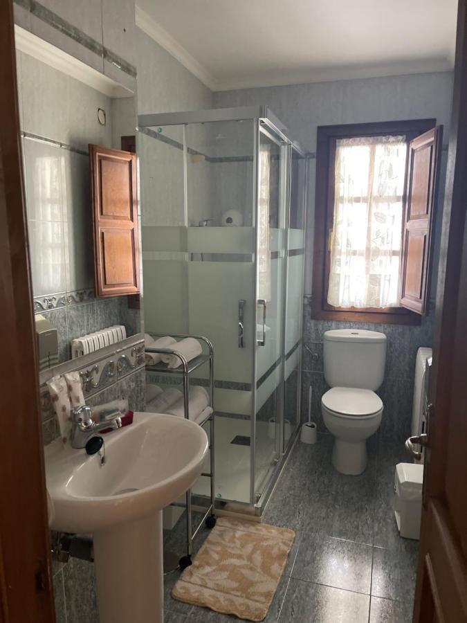 דירות Onís Casa Cardin מראה חיצוני תמונה