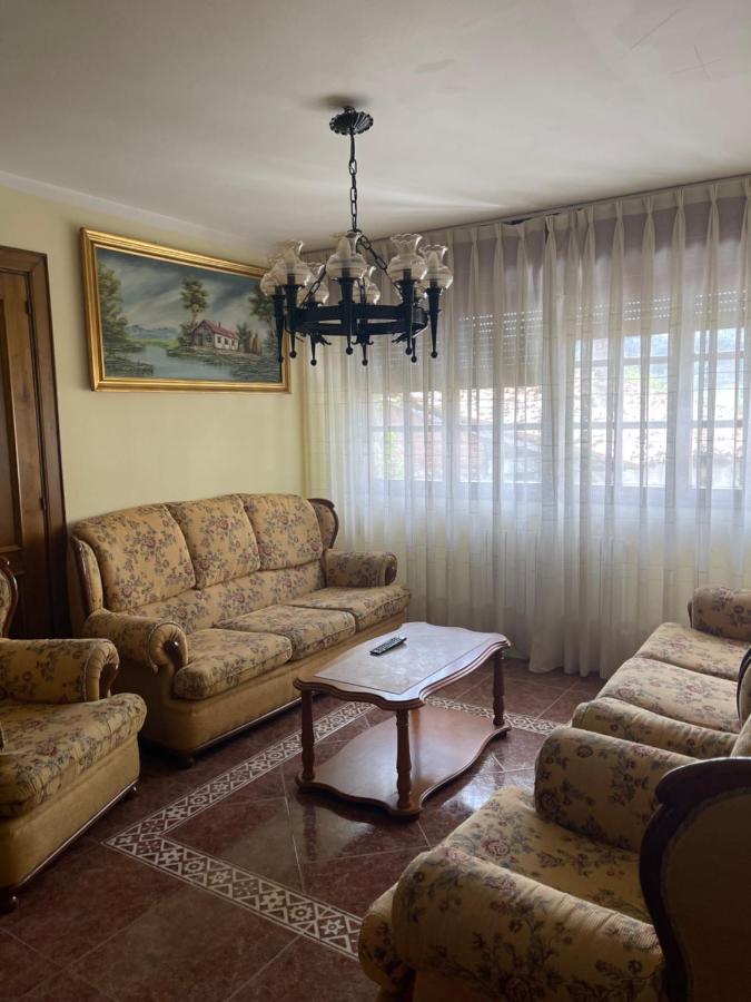 דירות Onís Casa Cardin מראה חיצוני תמונה