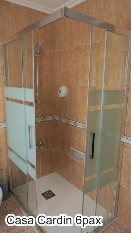 דירות Onís Casa Cardin מראה חיצוני תמונה