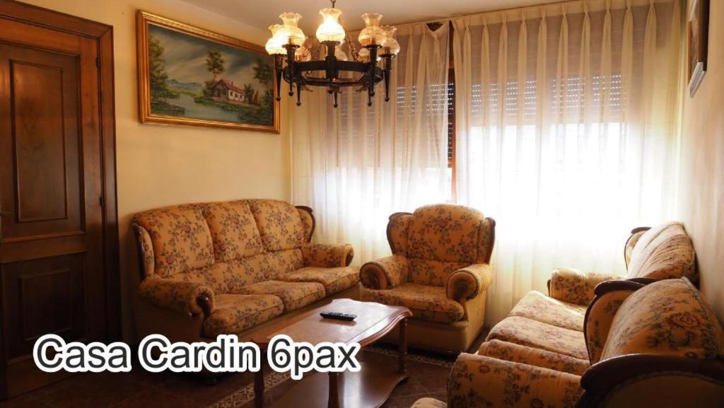דירות Onís Casa Cardin מראה חיצוני תמונה