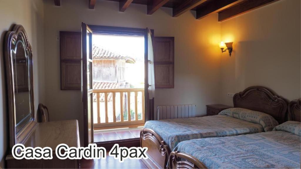 דירות Onís Casa Cardin מראה חיצוני תמונה