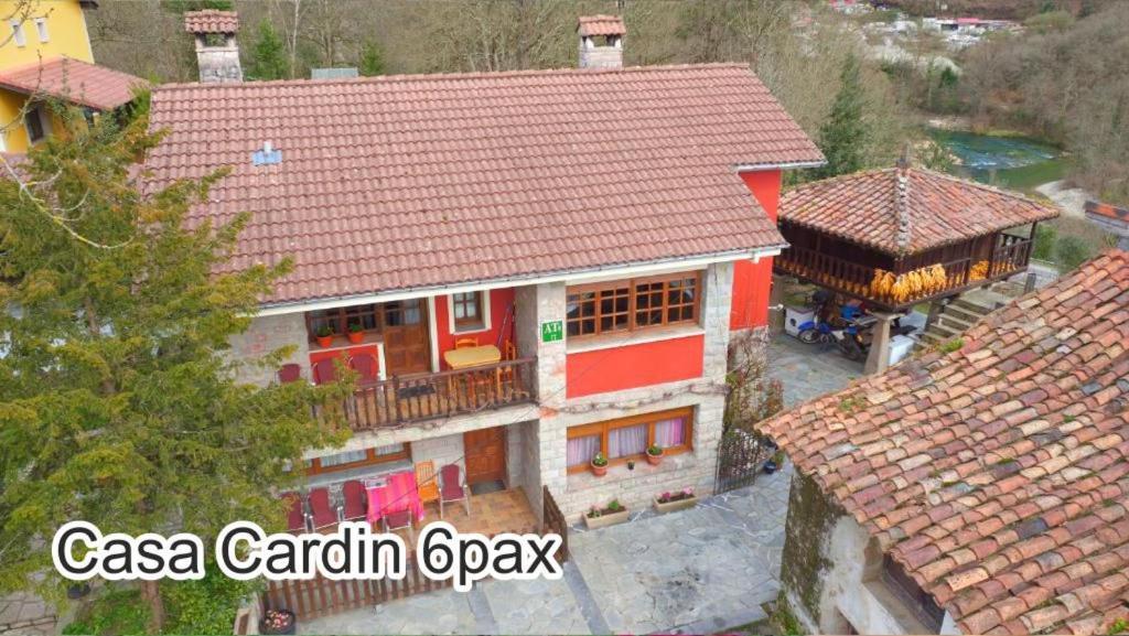 דירות Onís Casa Cardin מראה חיצוני תמונה