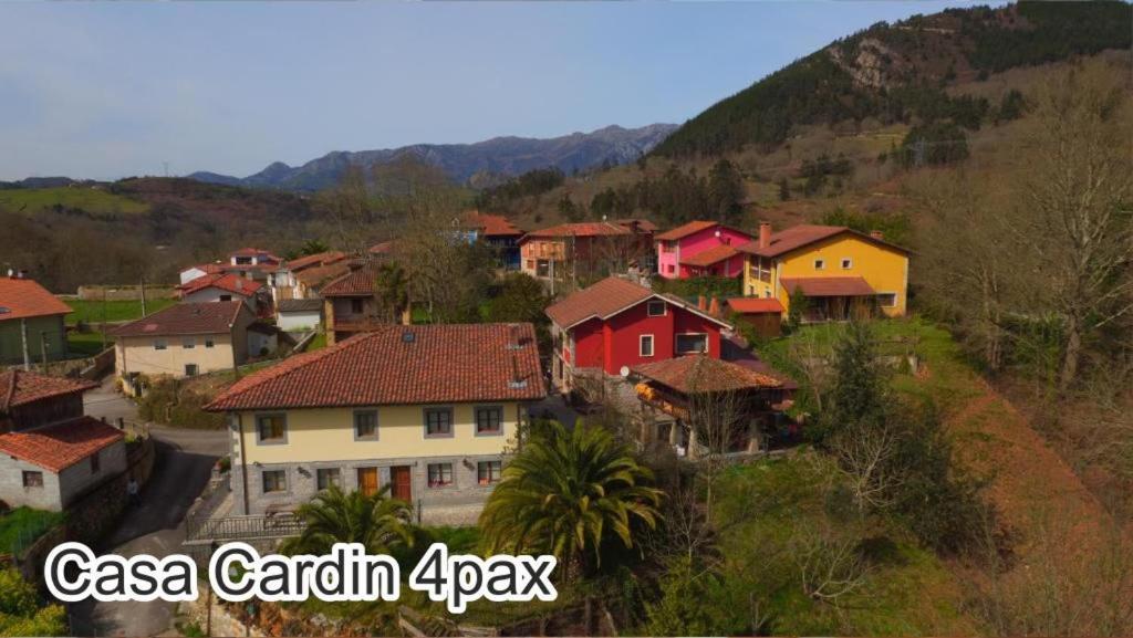 דירות Onís Casa Cardin מראה חיצוני תמונה